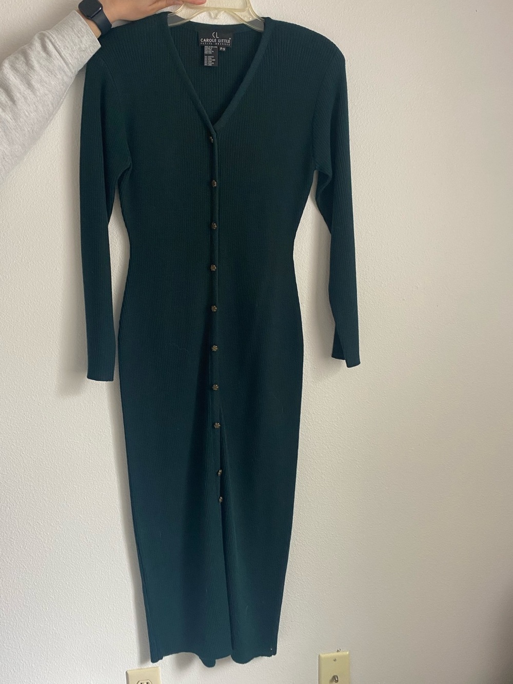 Carole Little Petite Forest Green V‑Neck Sweater